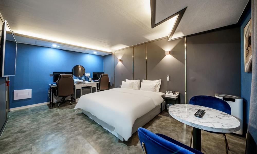 G7 Hotel Dongducheon Buitenkant foto