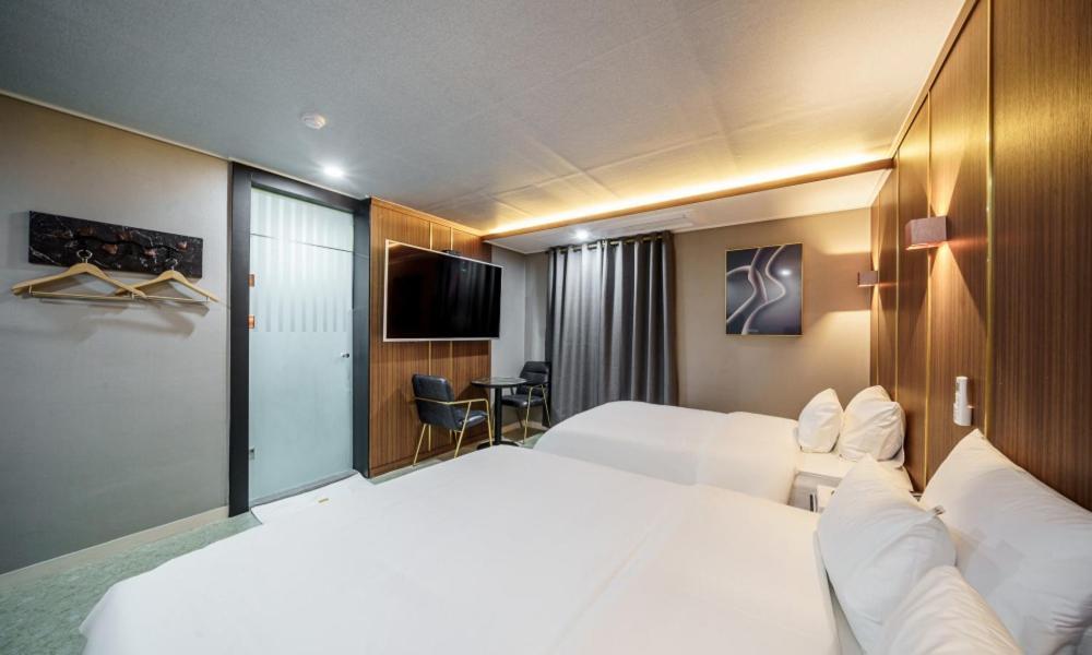 G7 Hotel Dongducheon Buitenkant foto