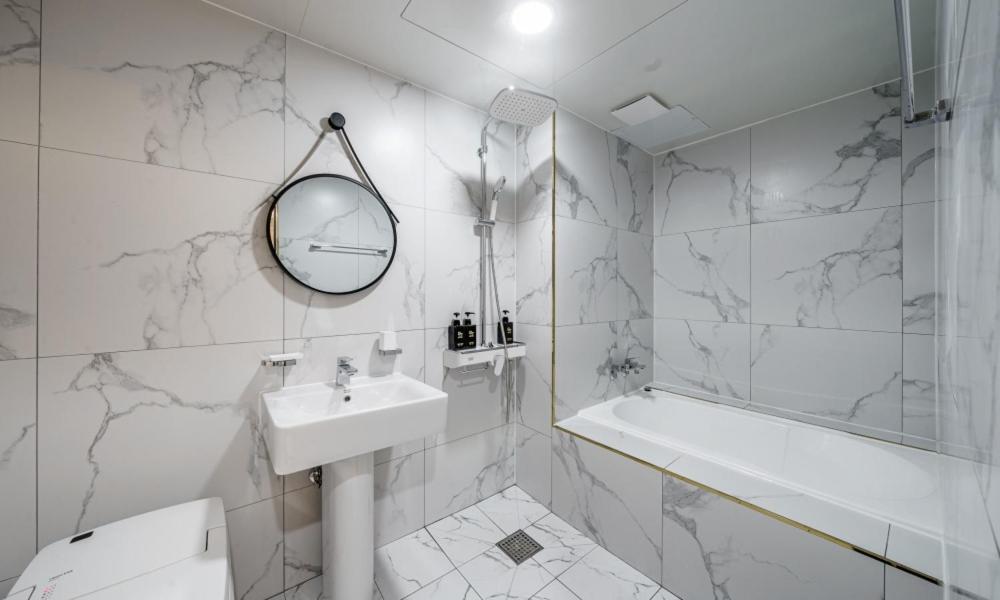 G7 Hotel Dongducheon Buitenkant foto